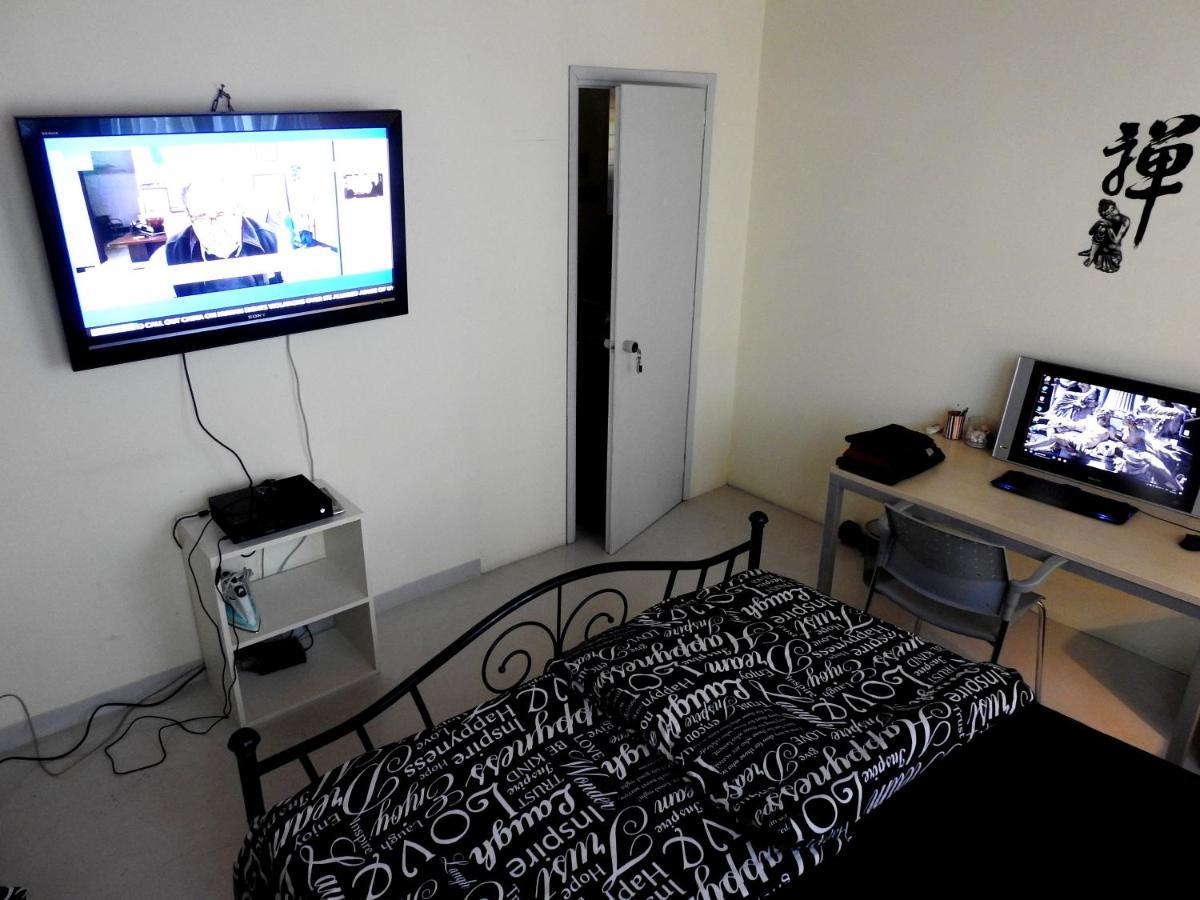 بيرايوس Port Very Near Fast Wi-Fi Netflix Room1 المظهر الخارجي الصورة